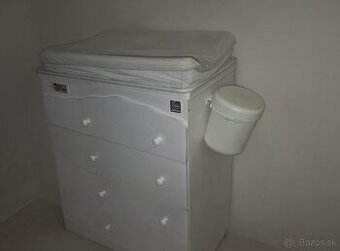 Komoda + prebalovaci pult s vanickou, Darujem