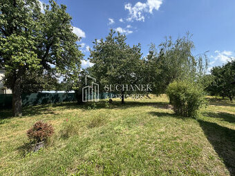 Predaj | Pozemok vhodný na výstavbu rodinného domu v Žabokre - 1