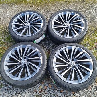 Superb IV Passat Alu kola Zima