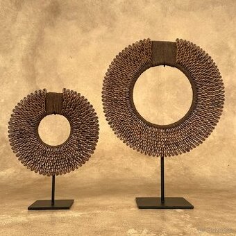 Tolai kmeňové nákrčníky z nassa mušlí - Papua Nová Guinea