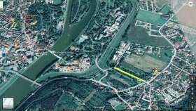 Investičný pozemok 3880 m2 pri kúpeľnom ostrove Banka - Pieš