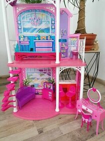 Veľký domček pre Barbie