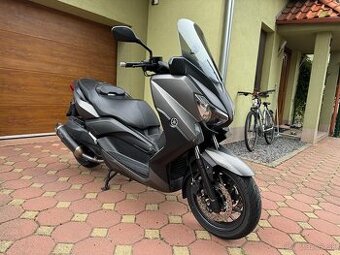 Yamaha X Max 400