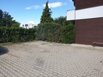 Parkovanie Závodná 17 Bratislava