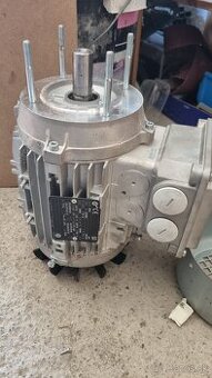 Elektromotor 3fazy 0.55kW