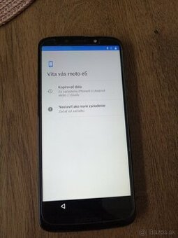 Motorola Moto e5