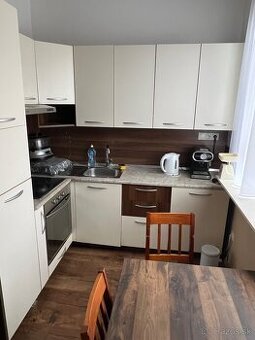 Kompletne zariadený 2-izb byt, Budovateľská ul.