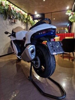 Predám novú SUZUKI HAYABUSA GSX 1300 R / 2025