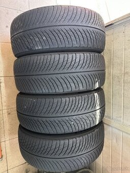 235/50R19 zimne