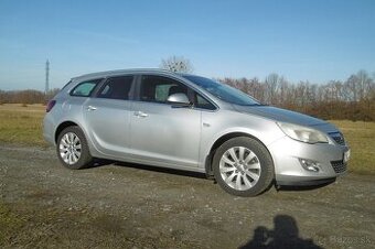Opel Astra ST 1.7 CTDI 81kw r.v.2011