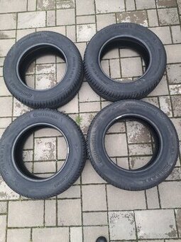 Celoročné pneu 215/65 R16