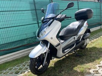 Yamaha Xmax