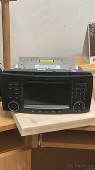 Mercedes benz r trieda radio