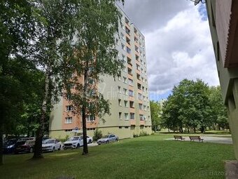 Zachovalý 3 izbový byt s kumbálom na Solinkach
