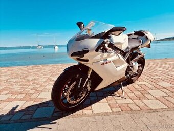 Ducati 848