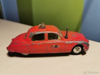 Corgi toys Jaguar 2.4L Fire