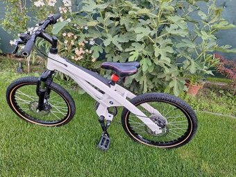Bicykel BMW 20