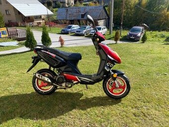 Skúter 50ccm z tp a ŠPZ