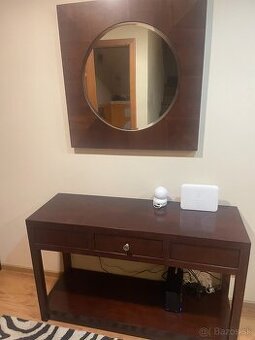 Konzolovy stolik a zrkadlo