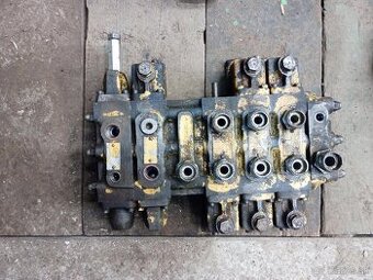 Hydraulický rozvádzač IFA - žeriav