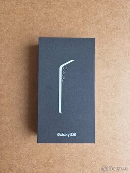 Samsung Galaxy S25 icy blue