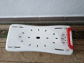 Sedačka na vaňu s rukovätou