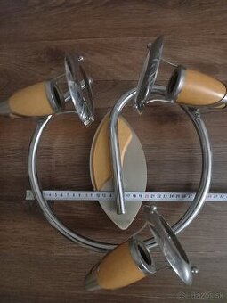 Stropné svetlo 3 ramenné