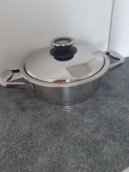 Nádoba s pokrievkou  24 cm