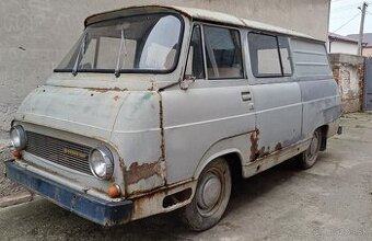 Škoda 1203 zo šiltom