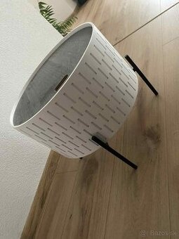 Dizajnové nočné  stolíky