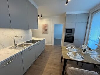 Na predaj výnimočný, kompletne prestavaný 3 izový byt