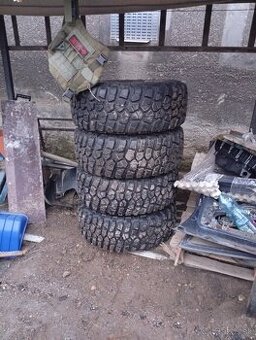 Pneu 33x12.5 R15 mud-terrain T/A