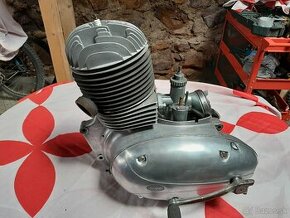 Motor jawa 250/353