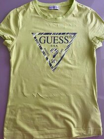 Tričko Guess v jasne svetlozelenej farbe