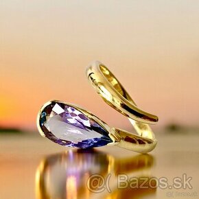 zlatý prsteň s veľkým Tanzanitom
