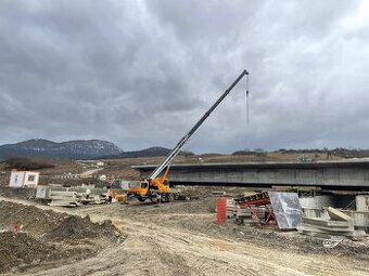 Žeriavnicke práce-autožeriav LIEBHERR LTM 1030 35ton