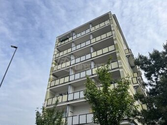 Predaj - 2,5-izb. - Byt s dvoma balkónmi v pôvodnom sta…