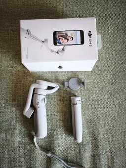 DJI Osmo Mobile 5