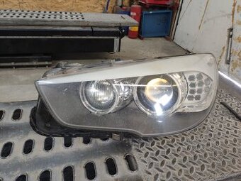 Predám ľavé natáčacie svetlo na bmw gt5 f07