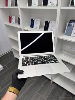 ZÁRUKA 2 ROKY /  Apple MacBook Air 2017 / 13.3" / i5 / 8GB