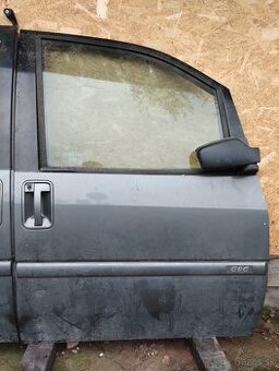 Peugeot 806