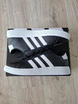Adidas tenistky velk.37,5