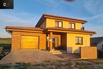 Na predaj 2 - dvoj podlažný rodinný dom - Chrastné