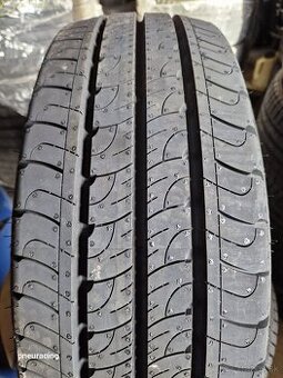 Goodyear 215/65 R16 C letne