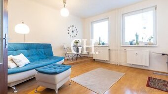 REZERVOVANÉ - VARŠAVSKÁ - Priestranný 3-izbový byt (82m²) -