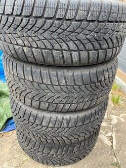 Predám Zimné pneu 225/55 R17 RFT BMW