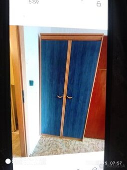 Šatníková skriňa