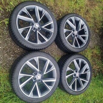 VEGA Alu zimne Superb III 235/40/19 VW Tiguan Sharan