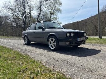 BMW e30