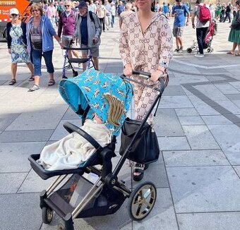 Krásna damska suprava veľkosť M